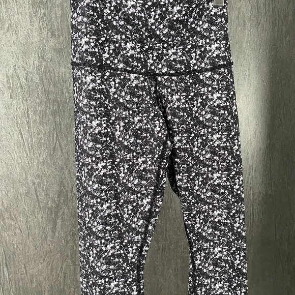 Lululemon Shine Tight Leggings - Picture 1 of 4